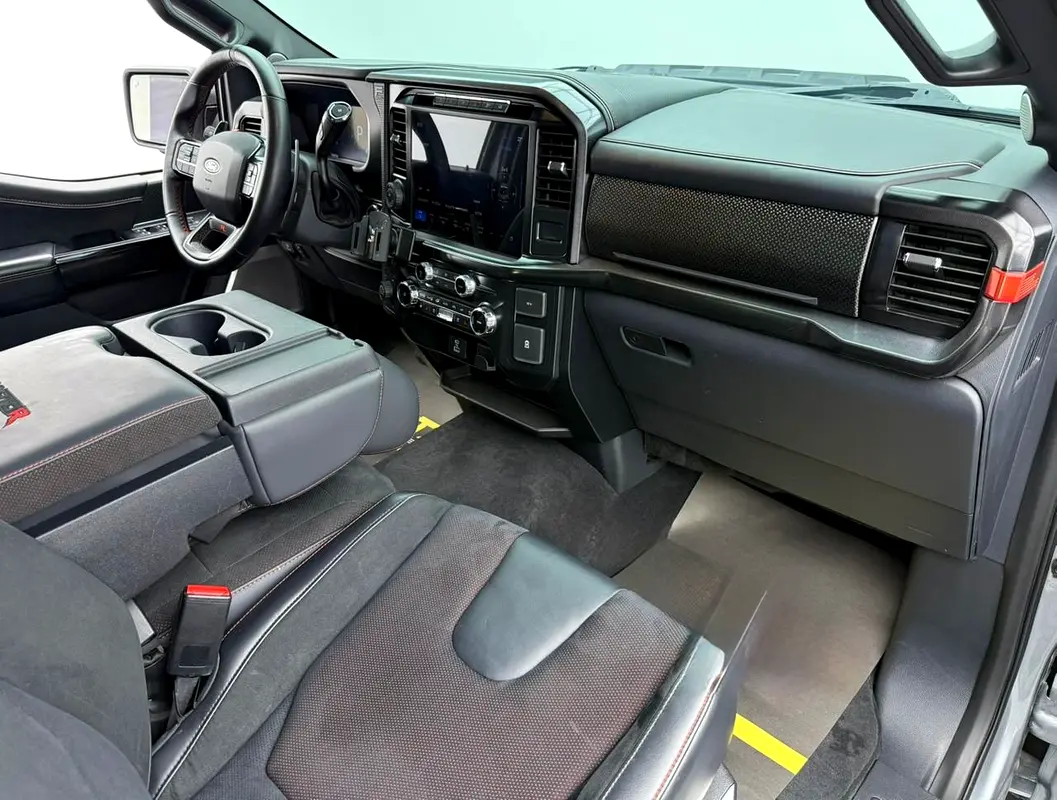 FORD F-Series Raptor R 2024 - photo 12 - Import Émirats | International Cars