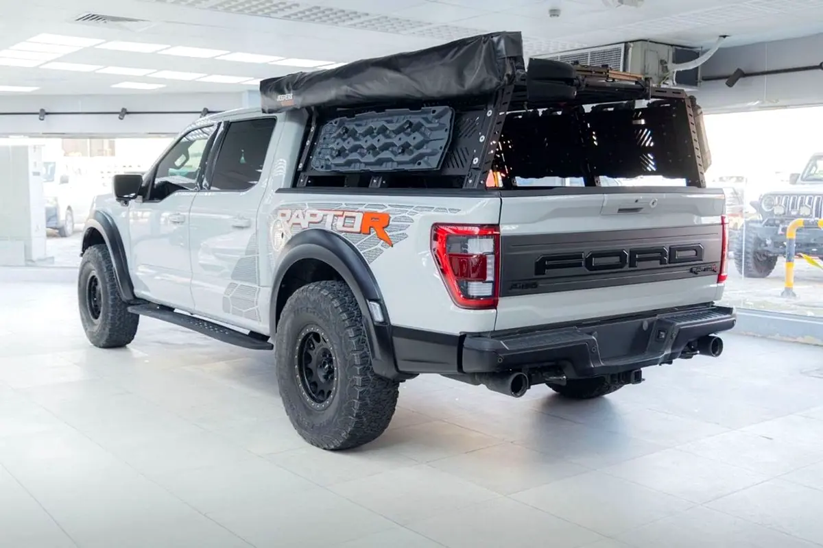 FORD F-150 Raptor R 2023 - photo 7 - Import Émirats | International Cars