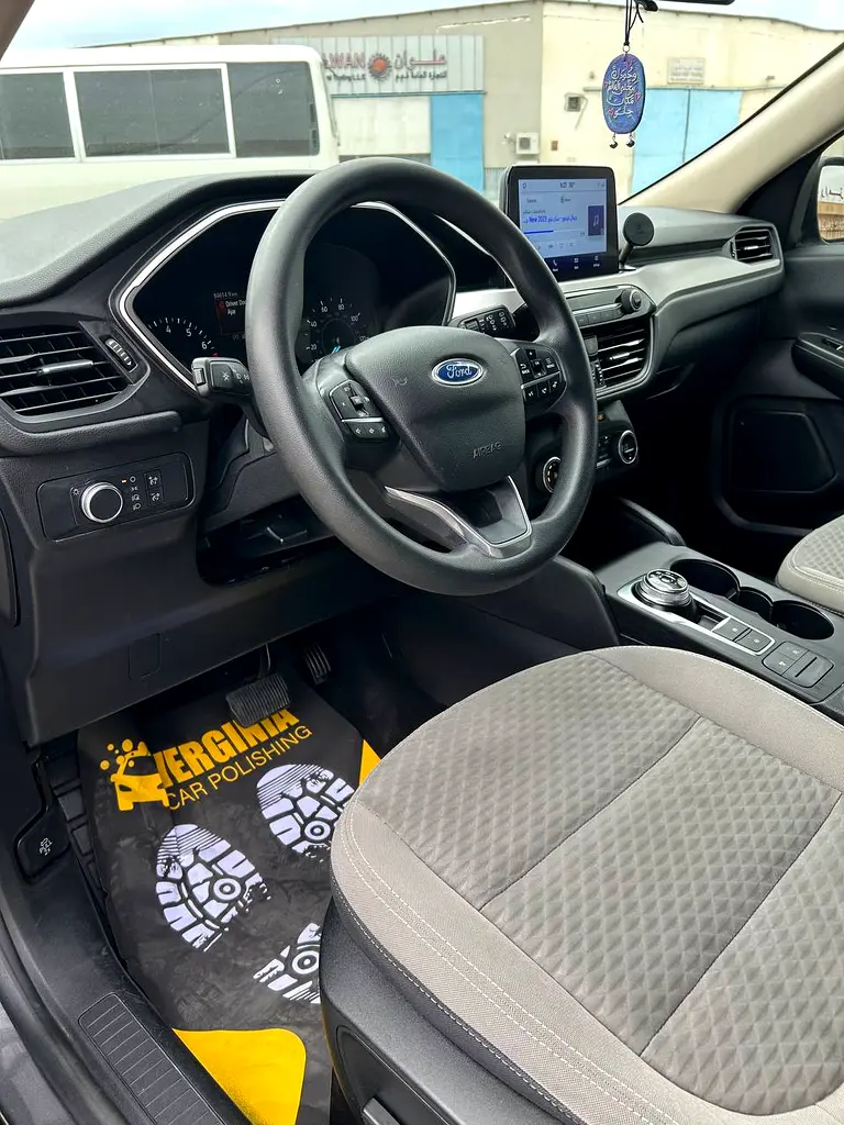 FORD Escape SE 2020 - photo 12 - Import Émirats | International Cars