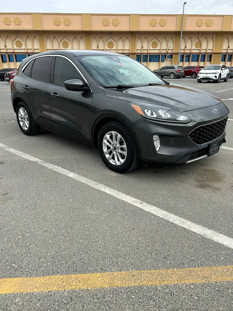 FORD Escape SE 2020 - photo 8 - Import Émirats | International Cars