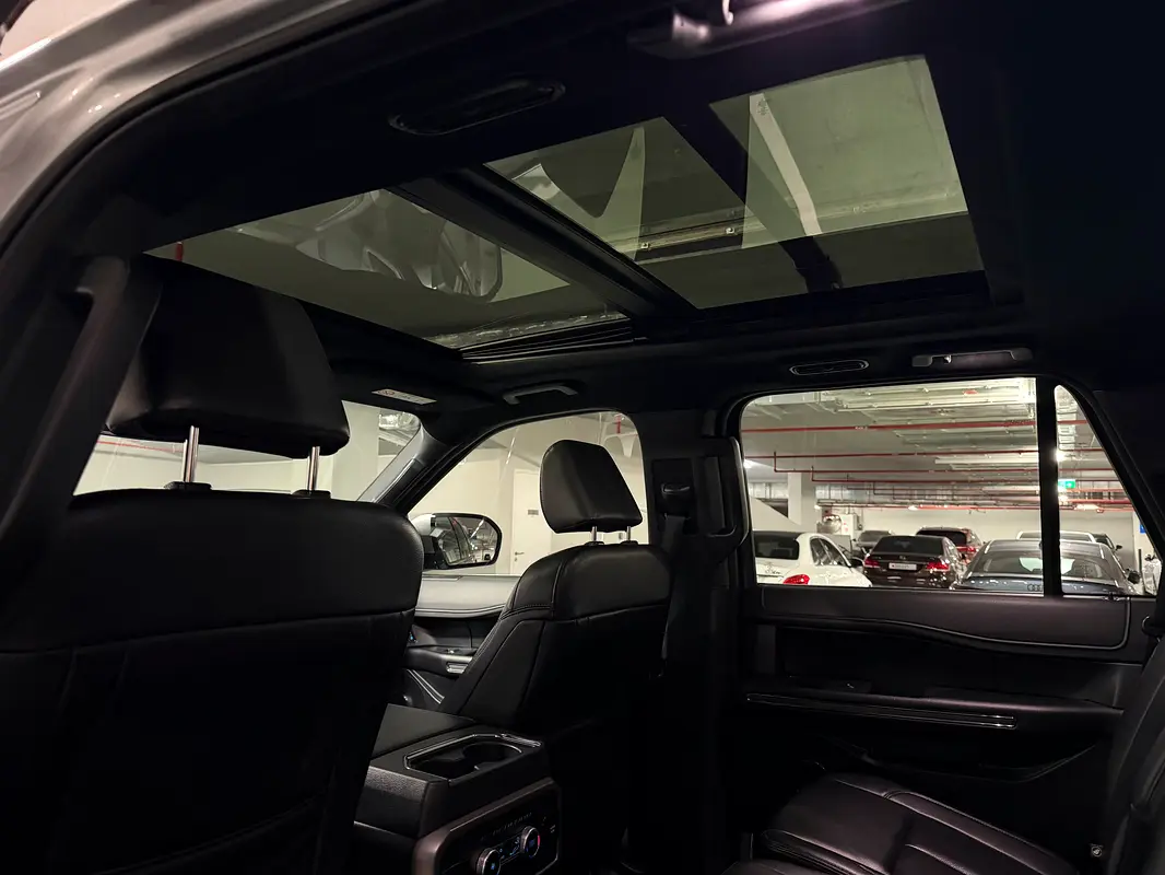 FORD Expedition XLT 2021 - photo 11 - Import Émirats | International Cars