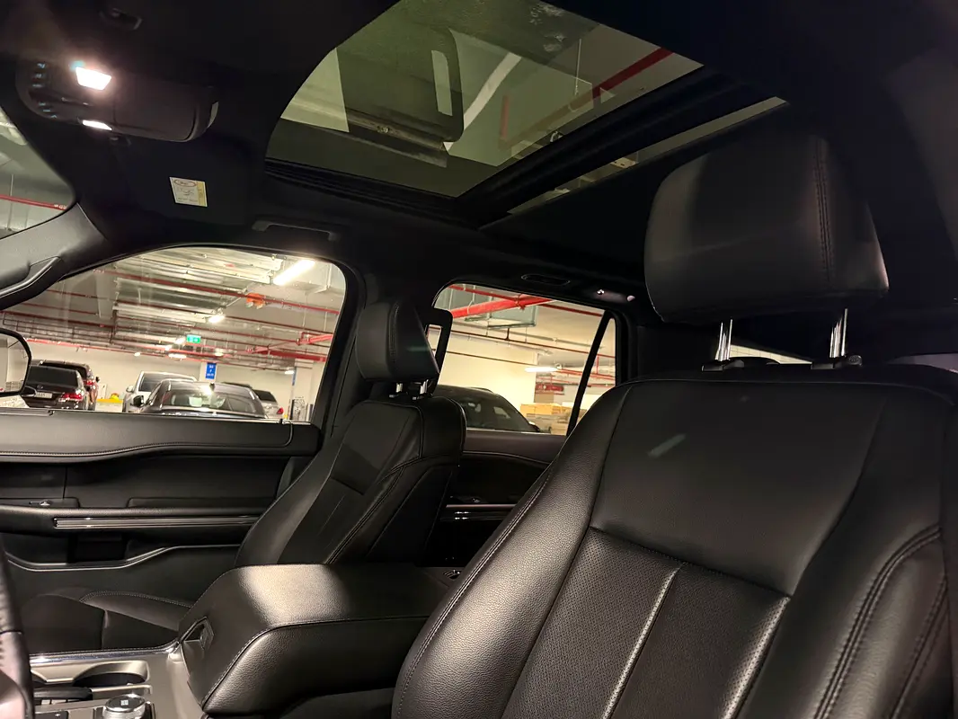 FORD Expedition XLT 2021 - photo 8 - Import Émirats | International Cars