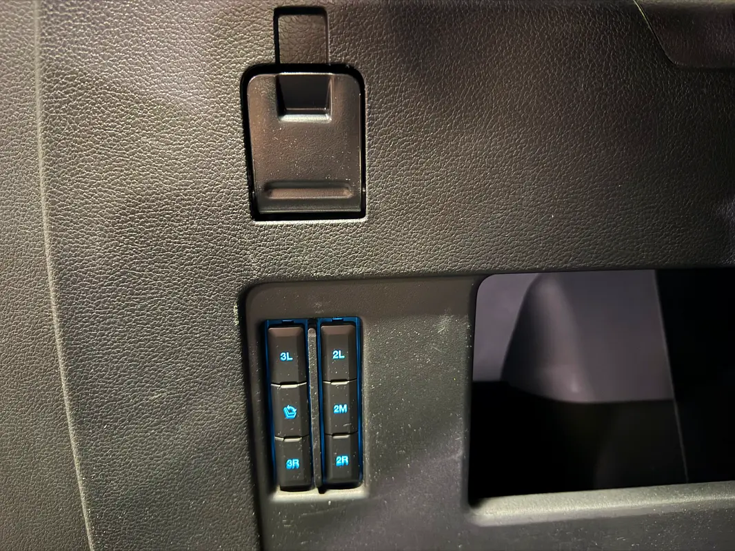 FORD Expedition XLT 2021 - photo 9 - Import Émirats | International Cars