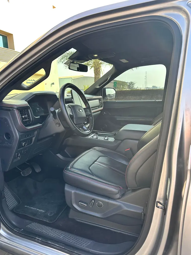 FORD Expedition Limited 2022 - photo 3 - Import Émirats | International Cars