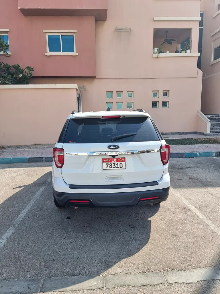 FORD Explorer Base 2018 - photo 5 - Import Émirats | International Cars