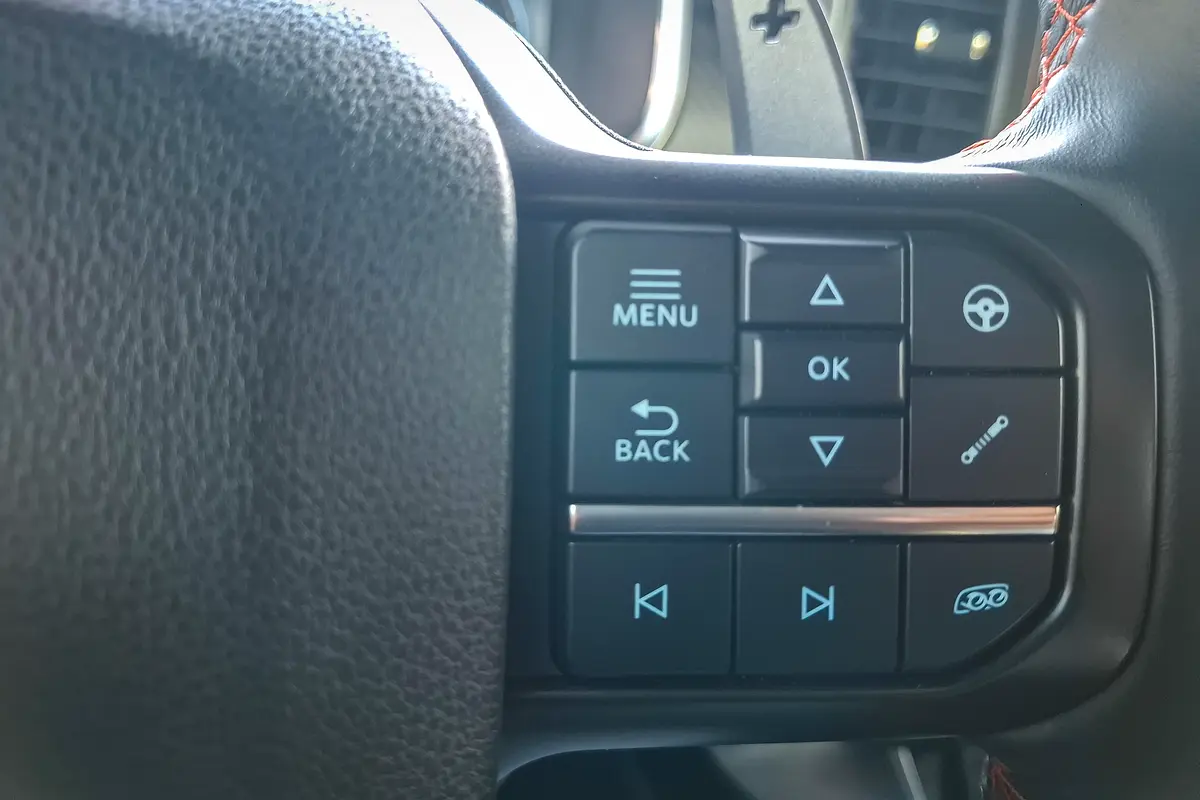 FORD F-Series Pickup Raptor 2022 - photo 12 - Import Émirats | International Cars