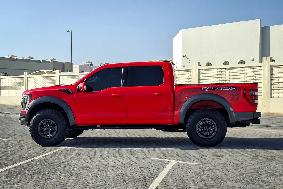 FORD F-Series Pickup Raptor 2022 - photo 5 - Import Émirats | International Cars