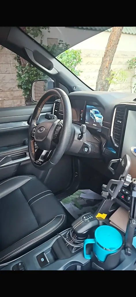 FORD Ranger Wildtrak 2023 - photo 6 - Import Émirats | International Cars