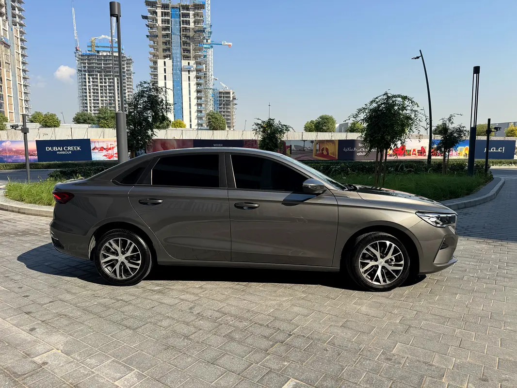 GEELY Emgrand GS 2025 - photo 2 - Import Émirats | International Cars