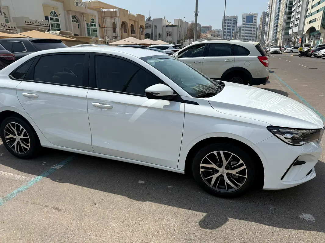 GEELY Emgrand GS 2025 - photo 3 - Import Émirats | International Cars