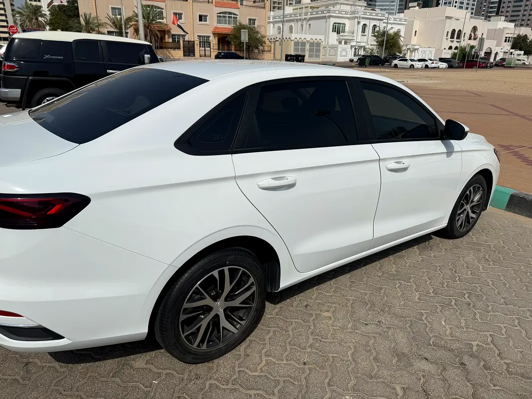 GEELY Emgrand GS 2025 - photo 7 - Import Émirats | International Cars