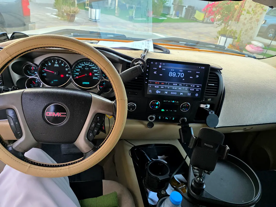 GMC Sierra SLE 2013 - photo 11 - Import Émirats | International Cars