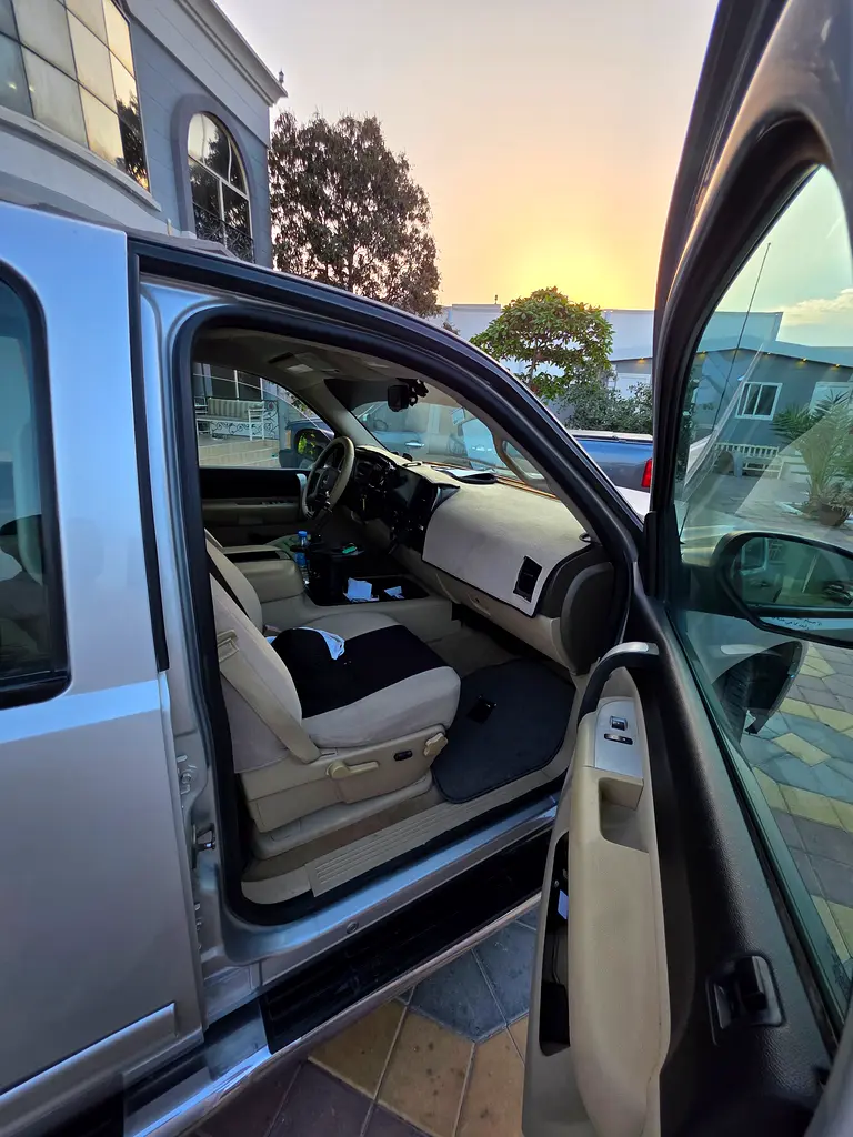 GMC Sierra SLE 2013 - photo 4 - Import Émirats | International Cars