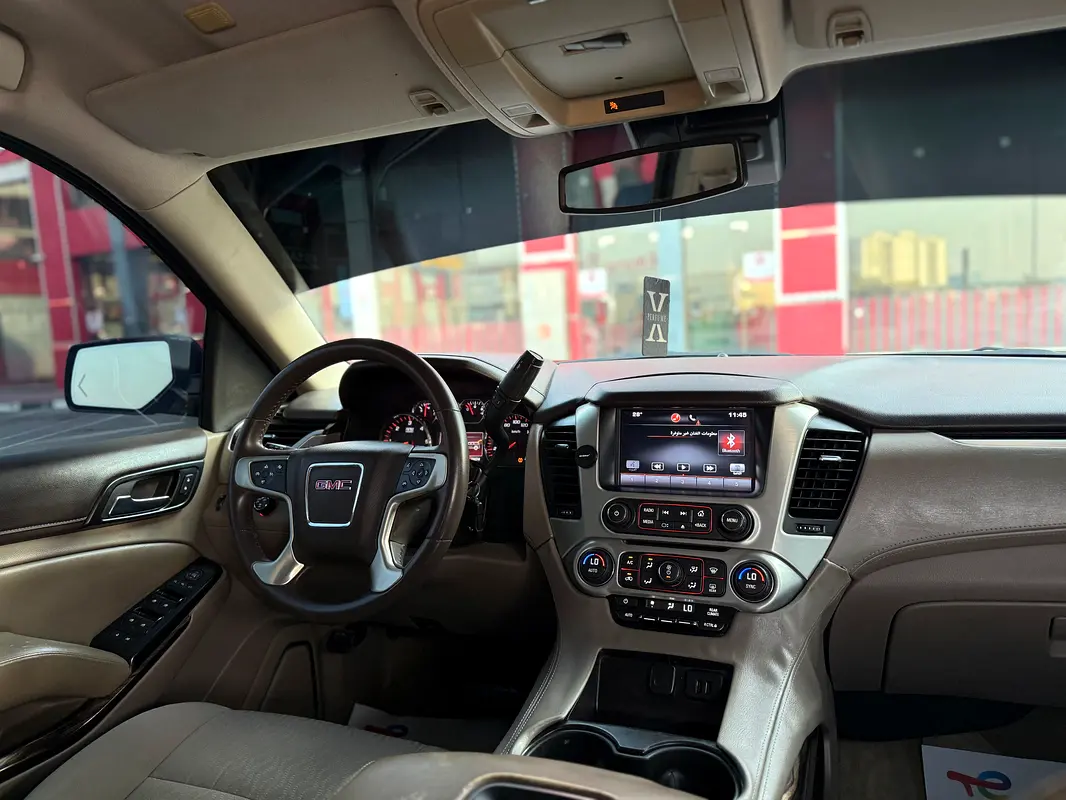 GMC Yukon XL SLE 2015 - photo 11 - Import Émirats | International Cars