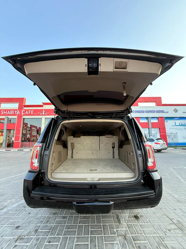 GMC Yukon XL SLE 2015 - photo 8 - Import Émirats | International Cars