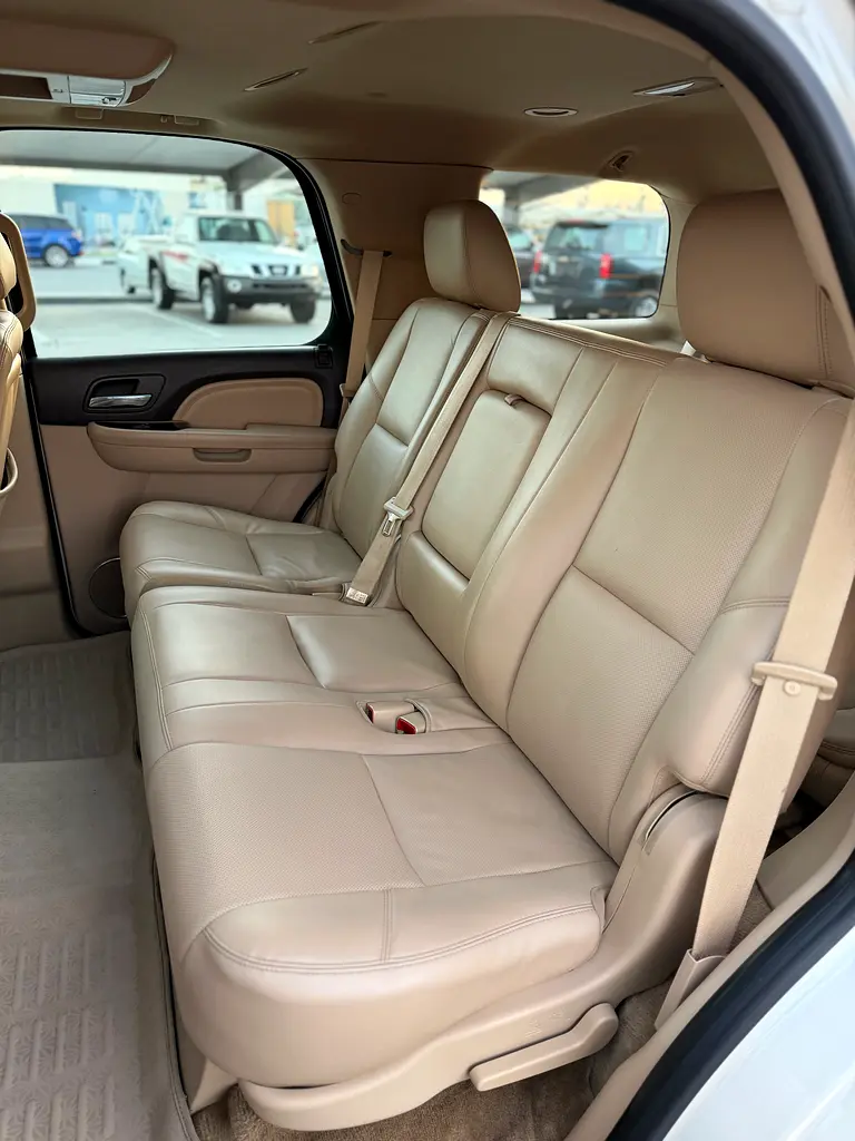 GMC Yukon Denali 2011 - photo 10 - Import Émirats | International Cars