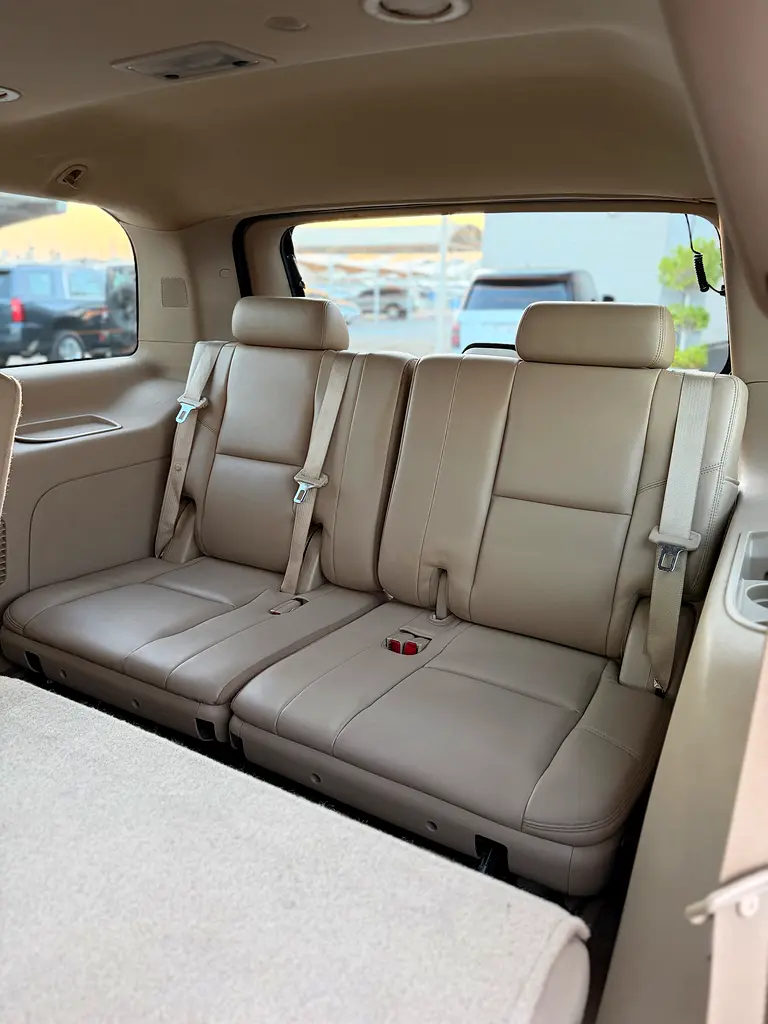 GMC Yukon Denali 2011 - photo 11 - Import Émirats | International Cars