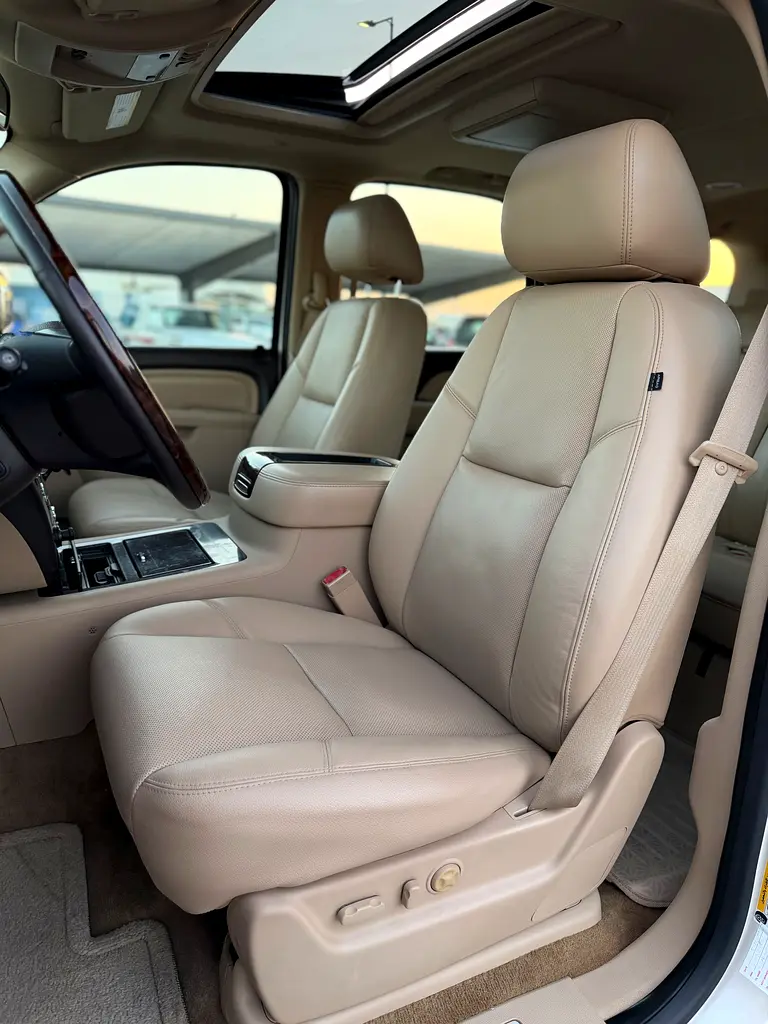 GMC Yukon Denali 2011 - photo 7 - Import Émirats | International Cars