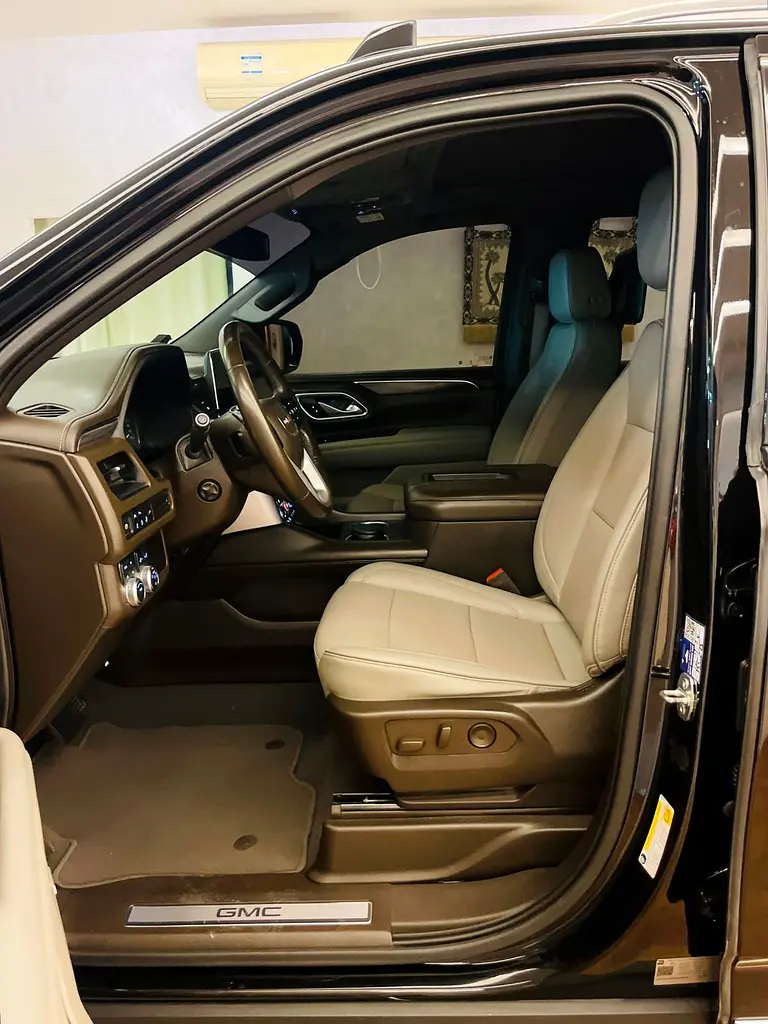 GMC Yukon SLT 2021 - photo 11 - Import Émirats | International Cars
