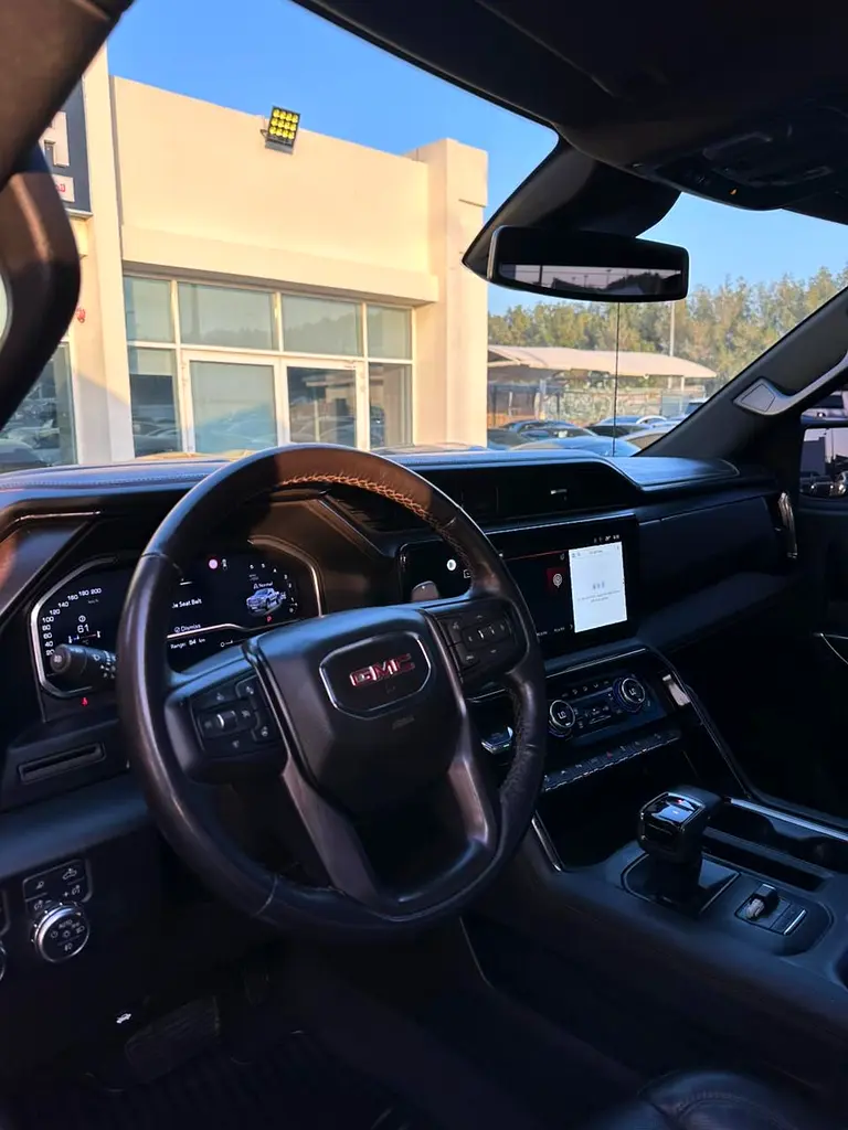 GMC Sierra 1500 AT4 2022 - photo 4 - Import Émirats | International Cars