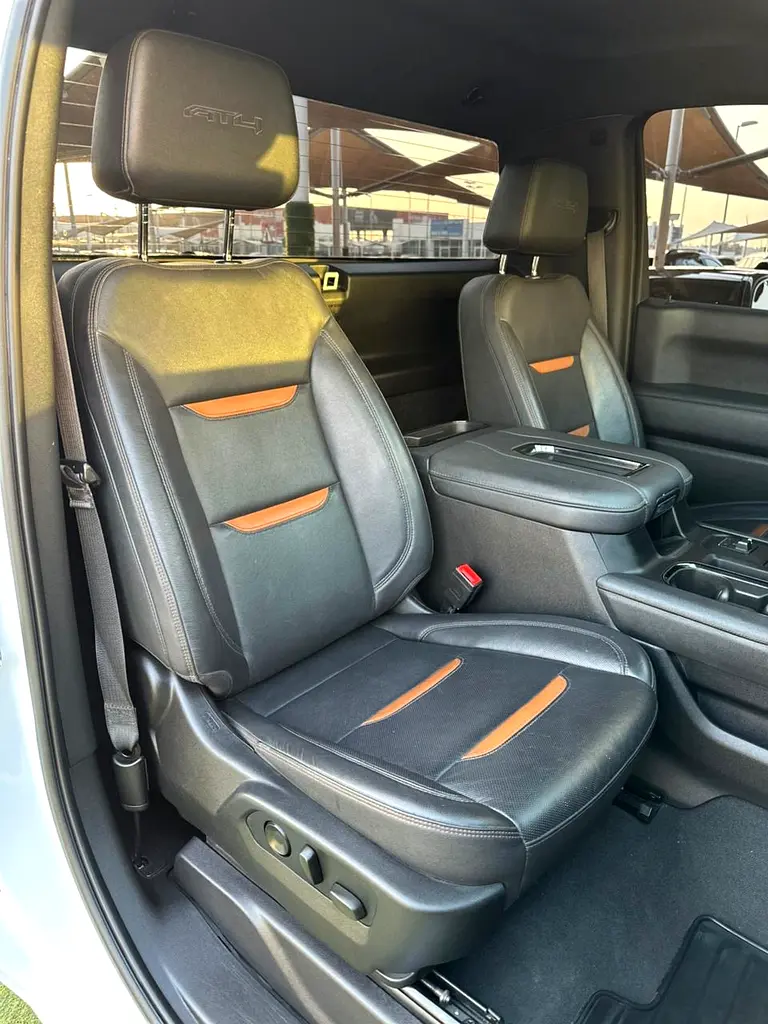 GMC Sierra 1500 AT4 2022 - photo 7 - Import Émirats | International Cars