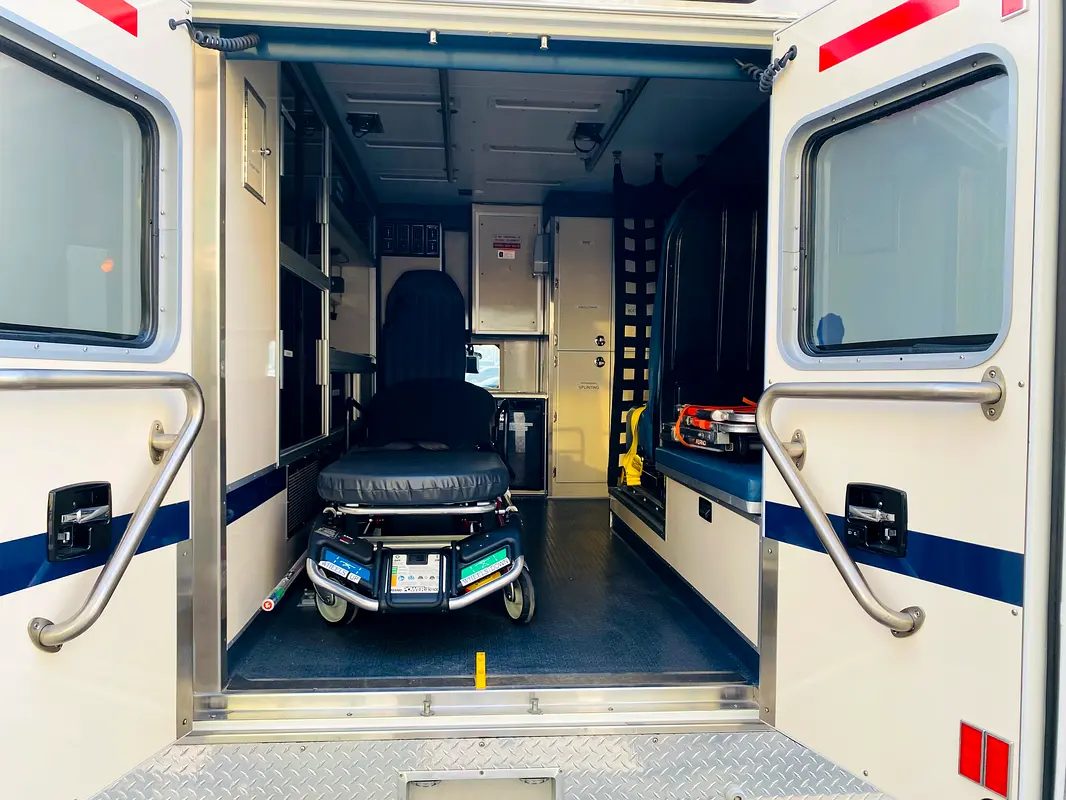 GMC Sierra 3500 HD 2013 - photo 12 - Import Émirats | International Cars