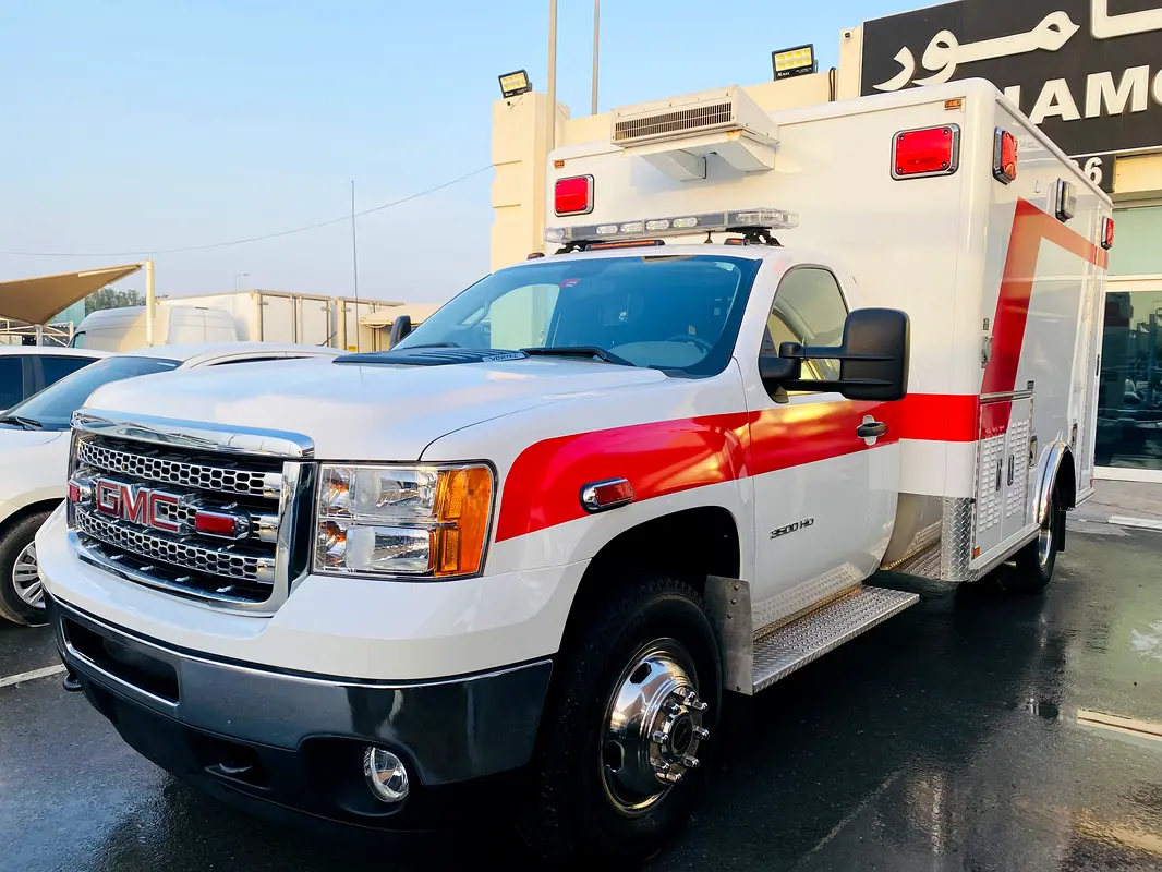 GMC Sierra 3500 HD 2013 - photo 3 - Import Émirats | International Cars