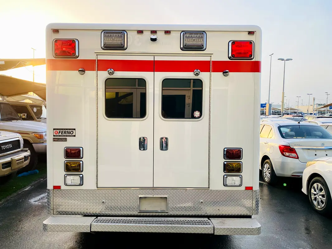 GMC Sierra 3500 HD 2013 - photo 4 - Import Émirats | International Cars