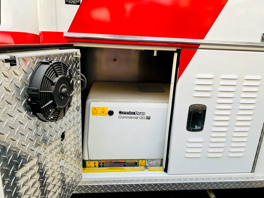 GMC Sierra 3500 HD 2013 - photo 8 - Import Émirats | International Cars