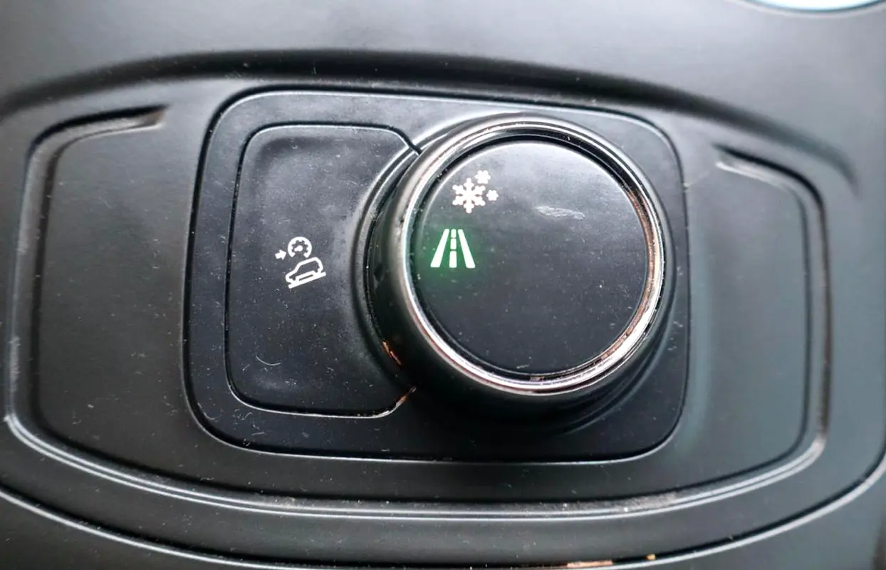 GMC Terrain SLE 2022 - photo 12 - Import Émirats | International Cars