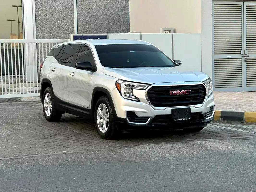GMC Terrain SLE 2022 - photo 3 - Import Émirats | International Cars