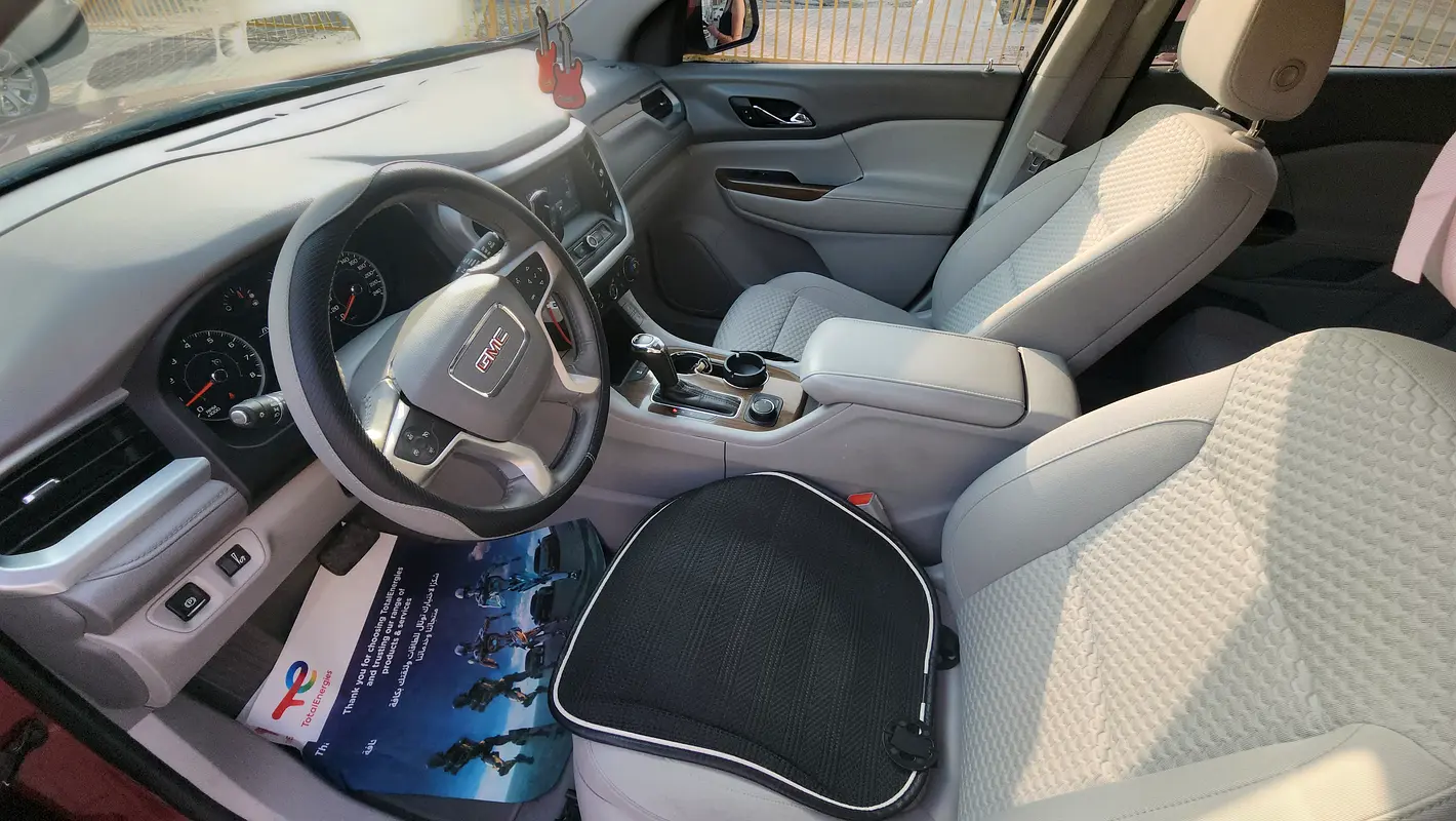 GMC Acadia SLE 2017 - photo 4 - Import Émirats | International Cars