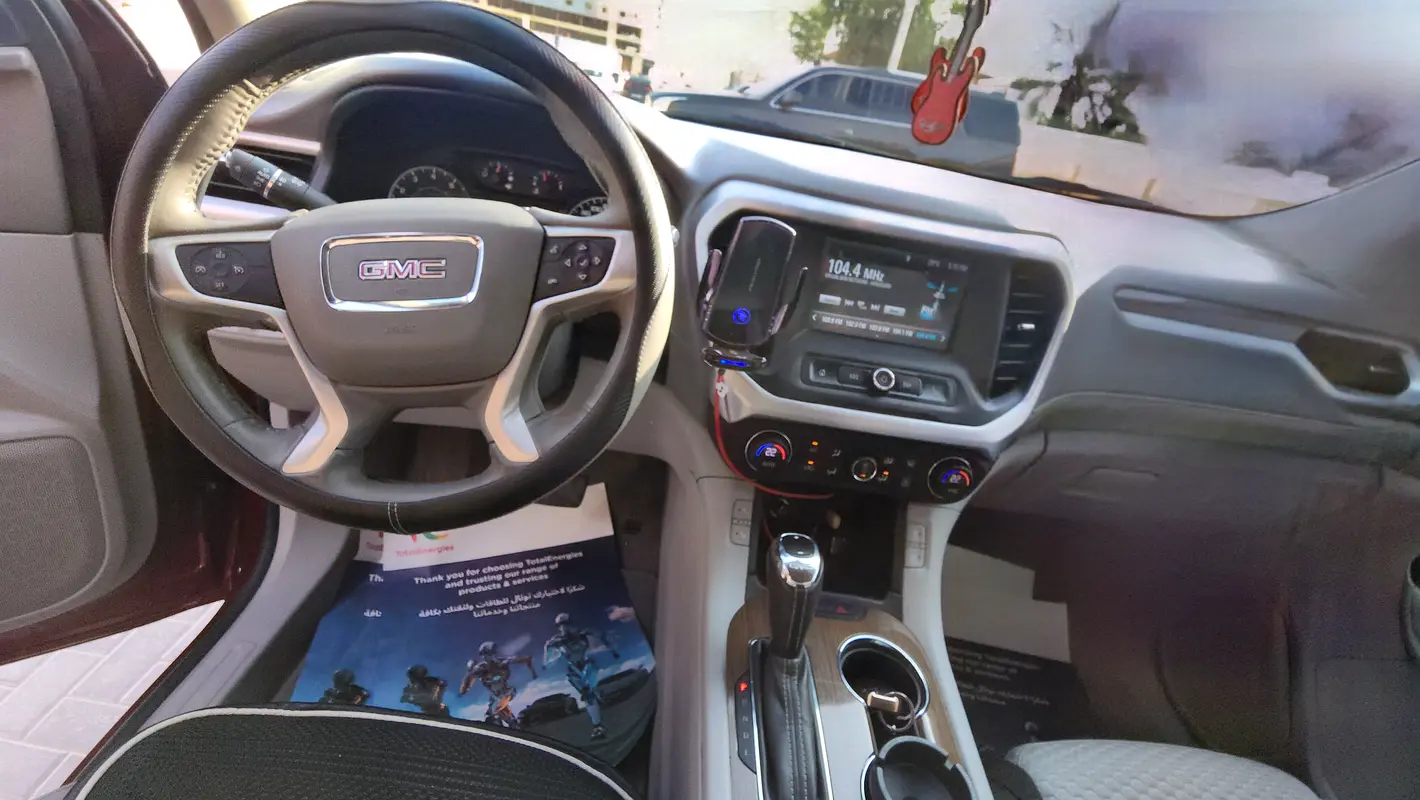GMC Acadia SLE 2017 - photo 6 - Import Émirats | International Cars