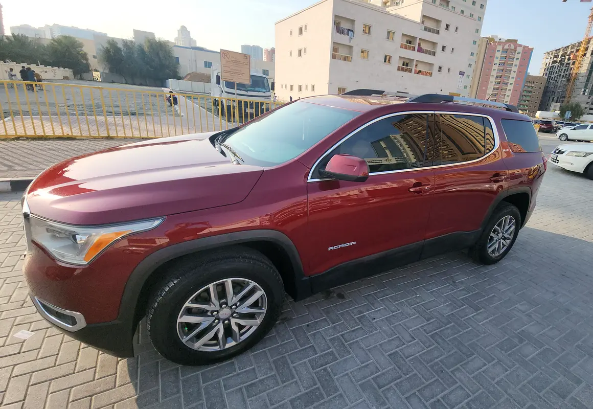GMC Acadia SLE 2017 - photo 8 - Import Émirats | International Cars