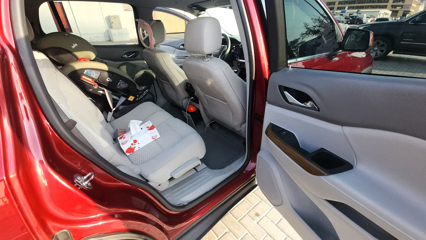 GMC Acadia SLE 2017 - photo 9 - Import Émirats | International Cars