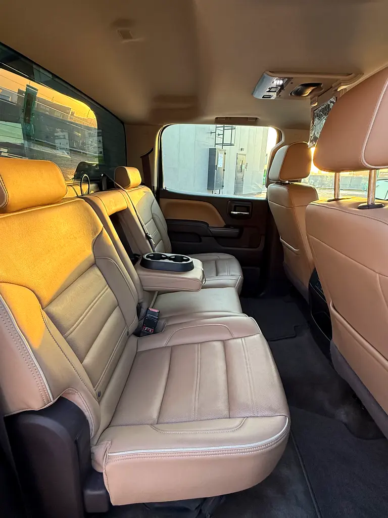 GMC Sierra 3500 HD Denali 2017 - photo 9 - Import Émirats | International Cars