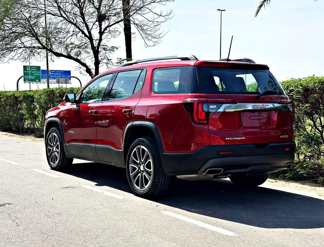 GMC Acadia AT4 2023 - photo 6 - Import Émirats | International Cars