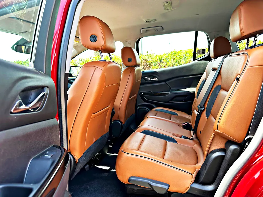 GMC Acadia AT4 2023 - photo 8 - Import Émirats | International Cars