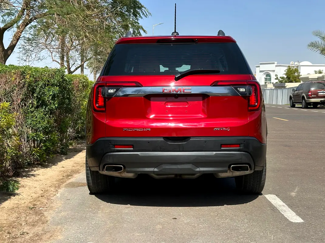 GMC Acadia AT4 2023 - photo 9 - Import Émirats | International Cars