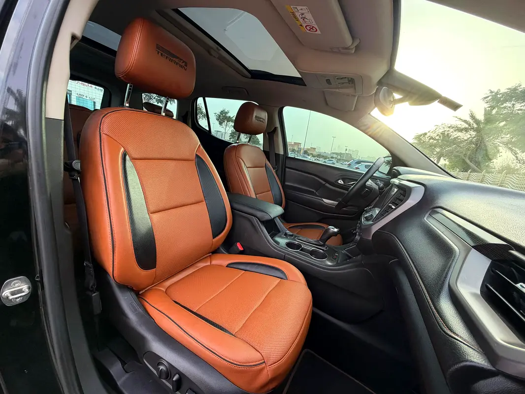 GMC Acadia All Terrain 2017 - photo 7 - Import Émirats | International Cars