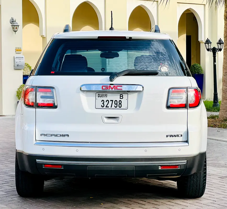 GMC Acadia SLT 2016 - photo 10 - Import Émirats | International Cars