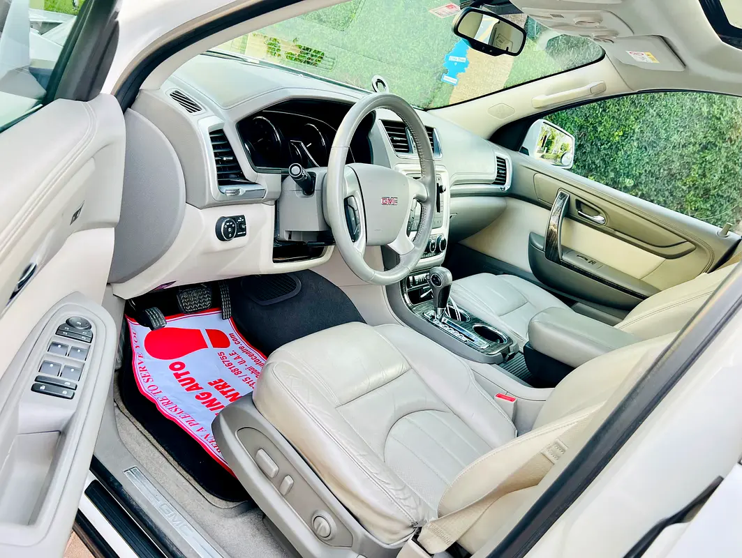 GMC Acadia SLT 2016 - photo 12 - Import Émirats | International Cars
