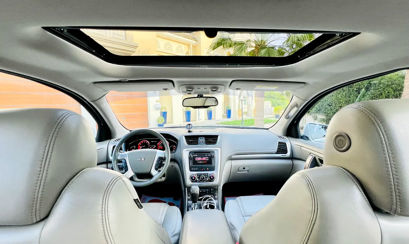 GMC Acadia SLT 2016 - photo 8 - Import Émirats | International Cars