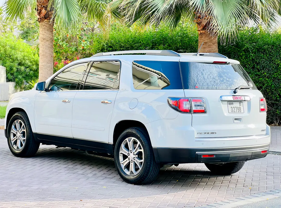 GMC Acadia SLT 2016 - photo 9 - Import Émirats | International Cars