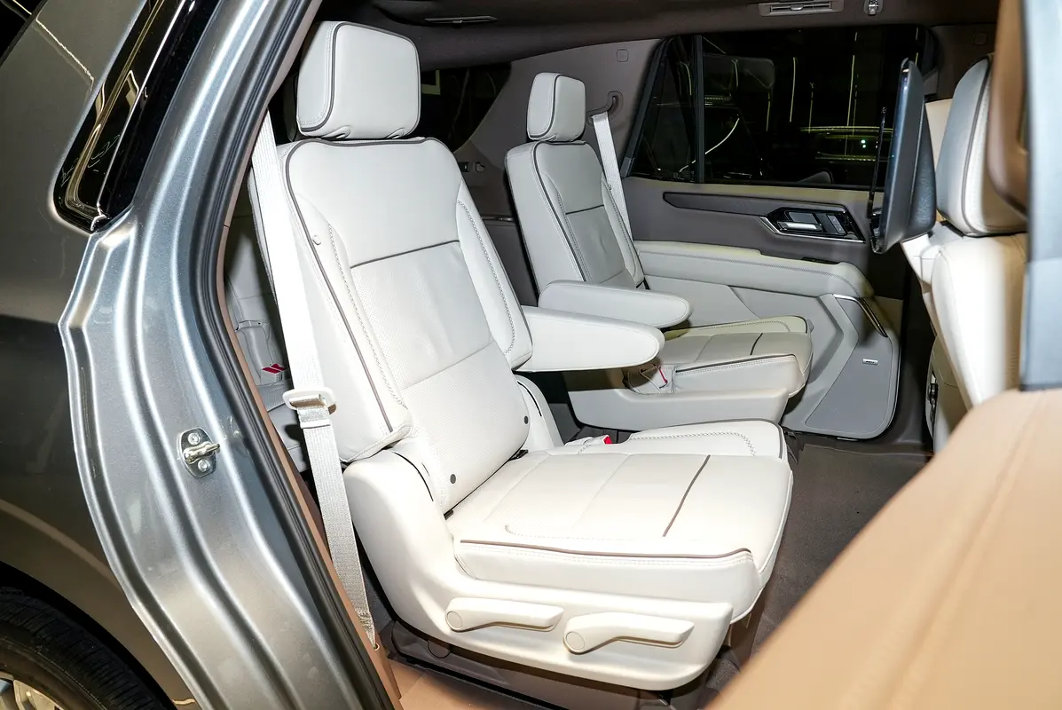 GMC Yukon Denali 2025 - photo 10 - Import Émirats | International Cars