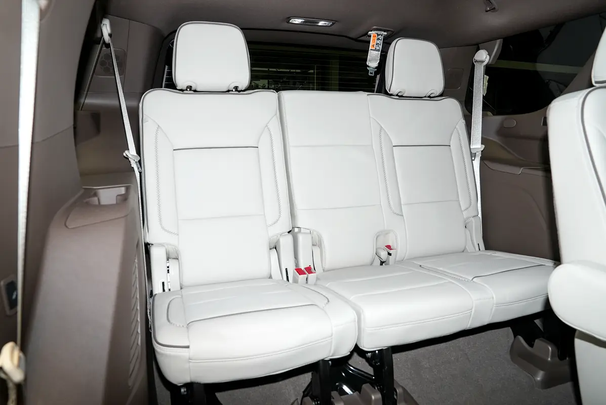 GMC Yukon Denali 2025 - photo 11 - Import Émirats | International Cars