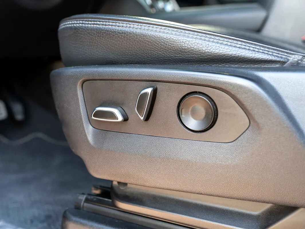 GMC Yukon Denali 2022 - photo 12 - Import Émirats | International Cars