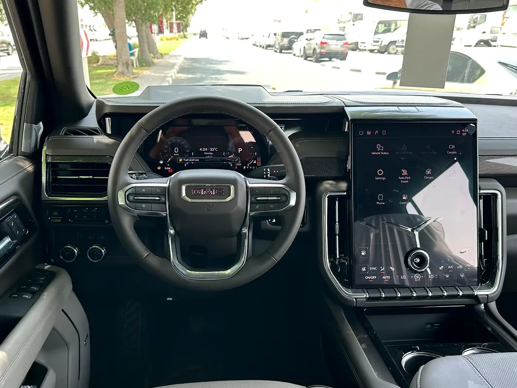 GMC Yukon SLT 2026 - photo 12 - Import Émirats | International Cars