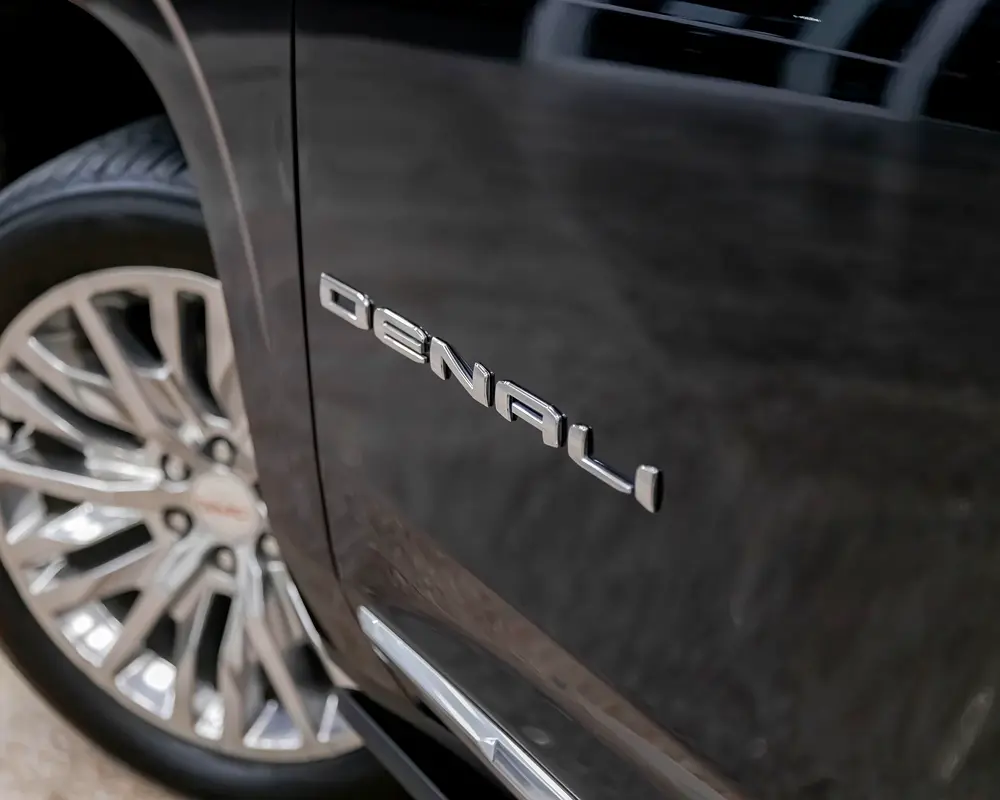 GMC Yukon Denali 2023 - photo 8 - Import Émirats | International Cars