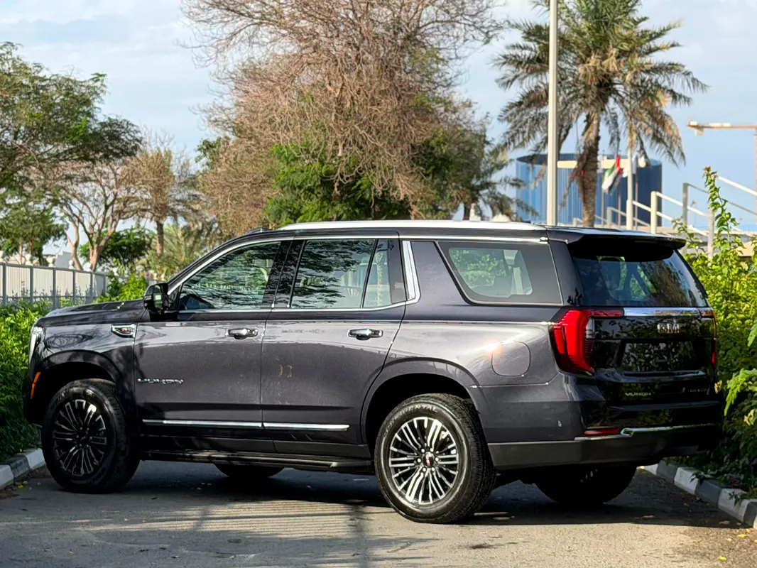 GMC Yukon SLT 2025 - photo 4 - Import Émirats | International Cars